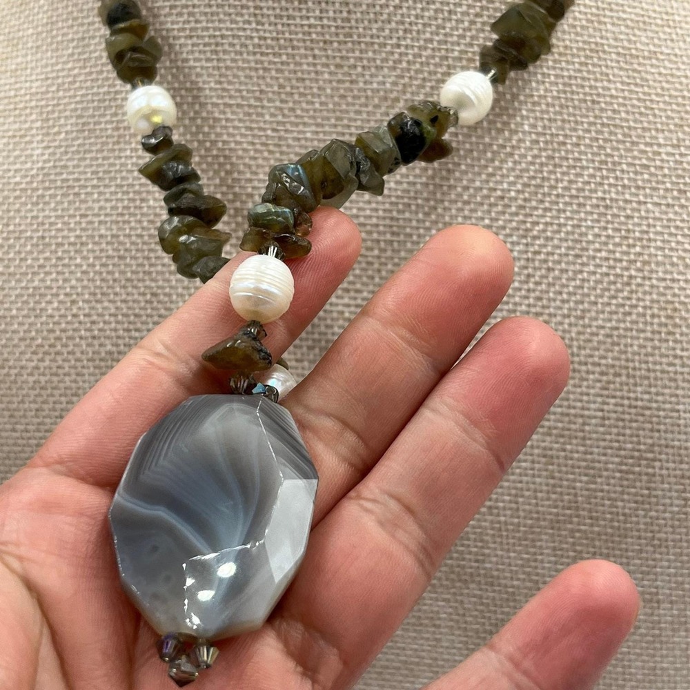 Vintage Gray Agate Pendant Necklace Labradorite Chip Beads Freshwater Pearls Y2K - Picture 5 of 8
